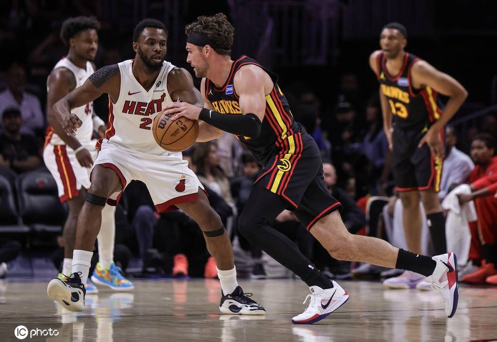 阿德巴约25+10希尔德空砍31分 热火胜老鹰